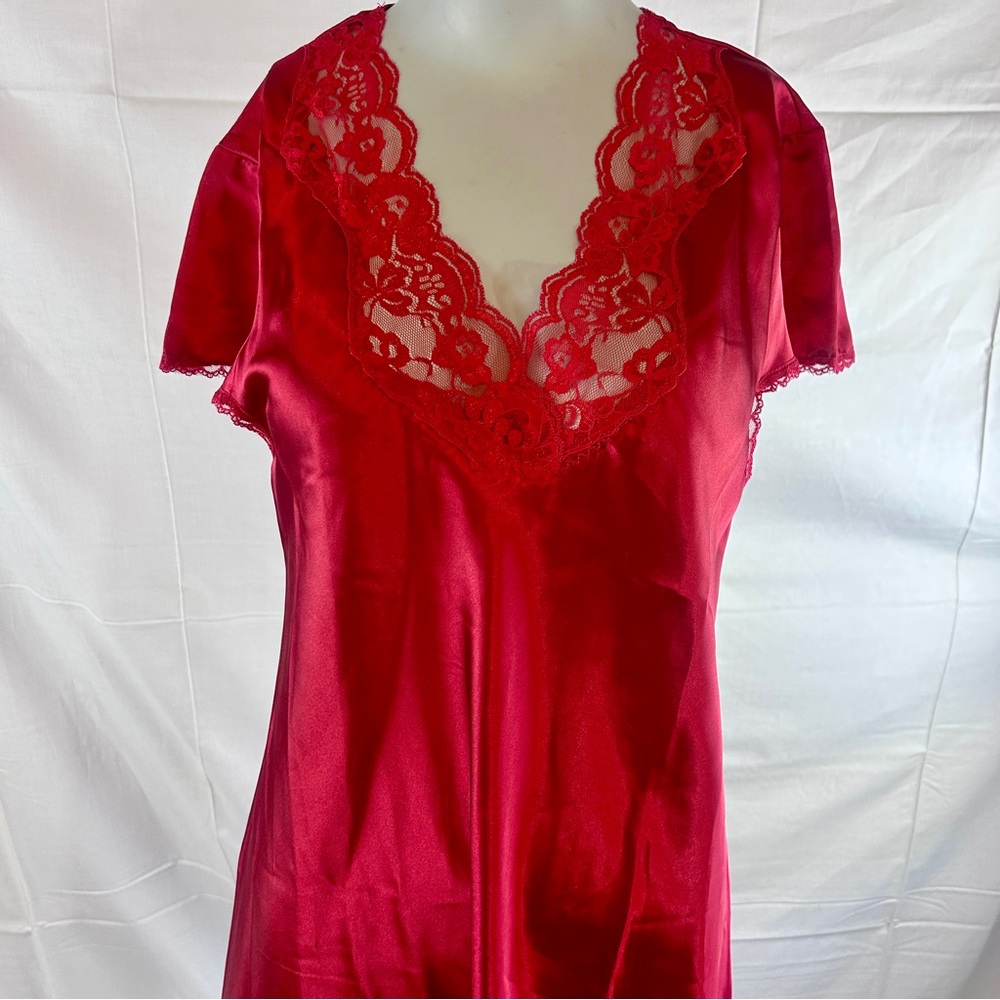 Secret Treasures Scarlet Red Satin Lace Nightgown M (8-10) Sleepwear
